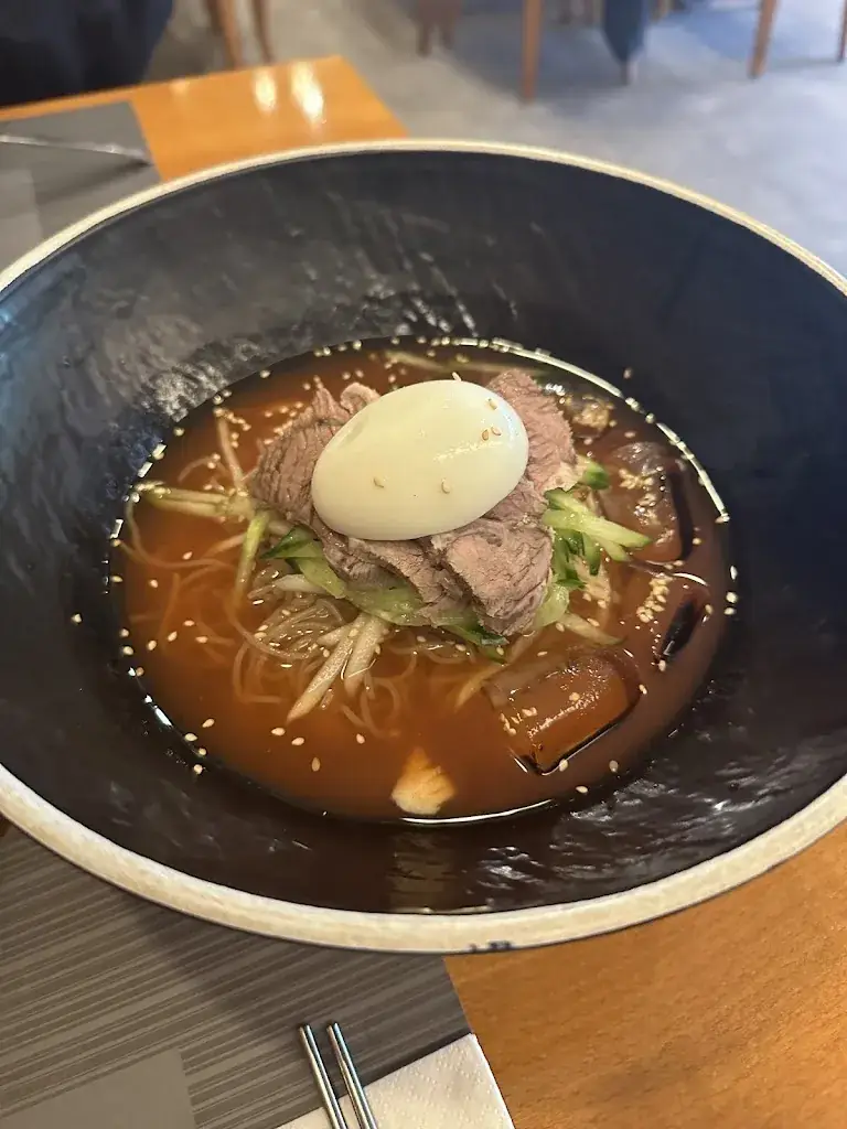 Kyle J. Smith_Restaurant Korea_Amsterdam_review