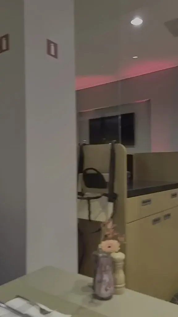 carlos v_RESTAURANT URBN FOOD & DRINK_Amsterdam_review