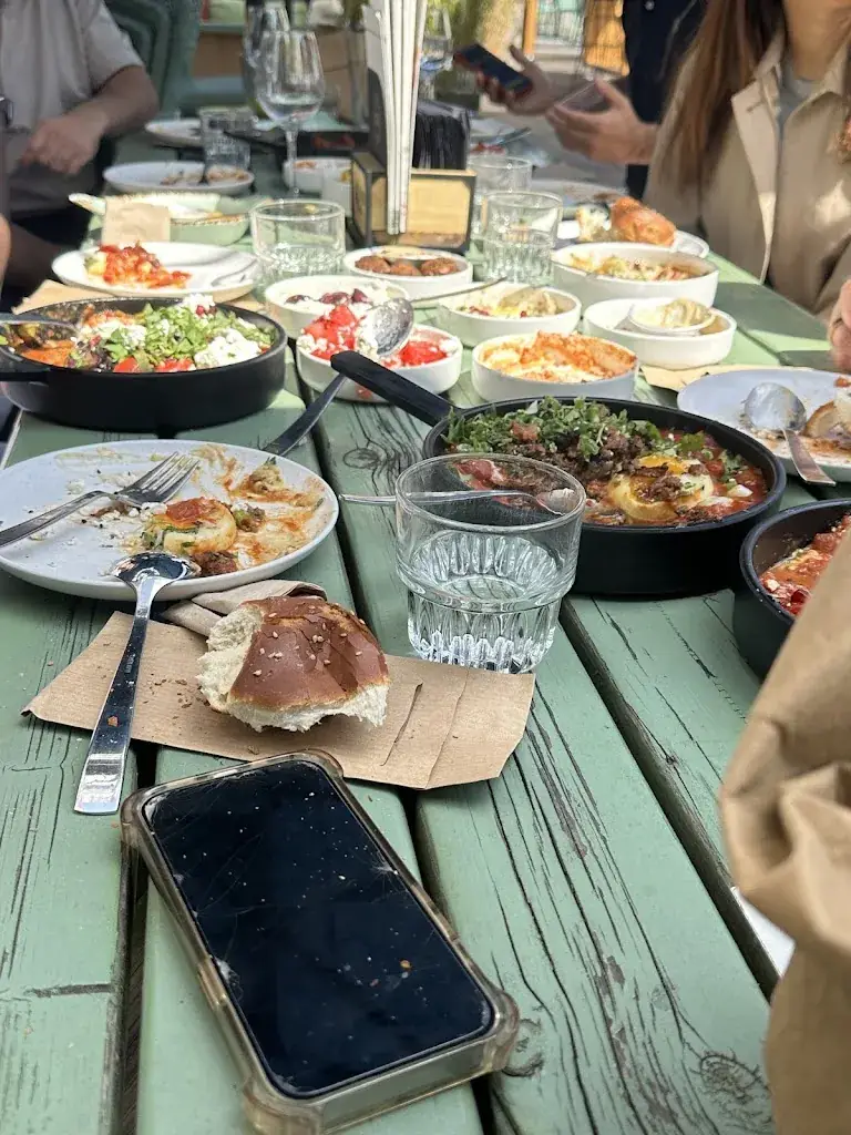 Elly_Restaurant ShakShuk Zuidas_Amsterdam_review