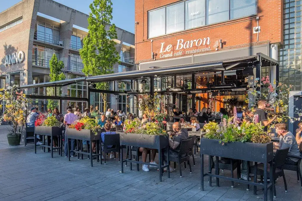 Le Baron restaurant in Almere