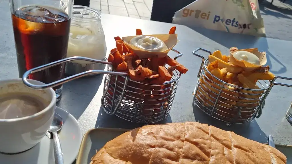 Le Baron_Almere_slider_image_2