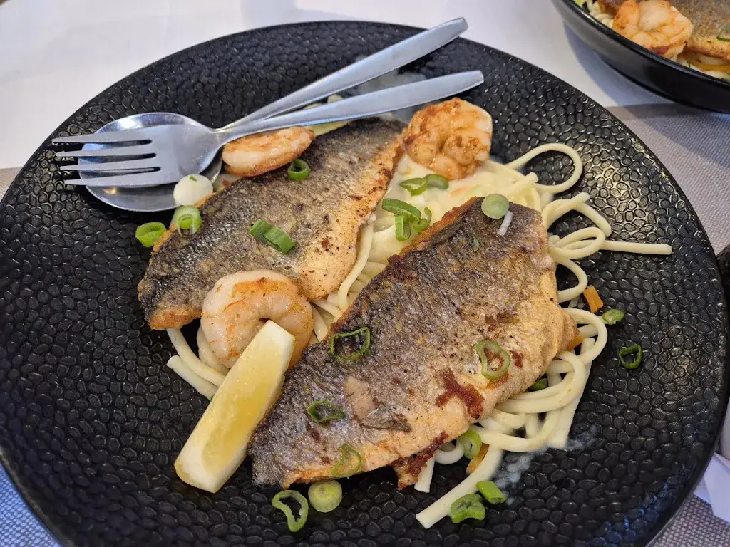 Adrian Tan_Restaurant-café Van den Hogen_Volendam_review