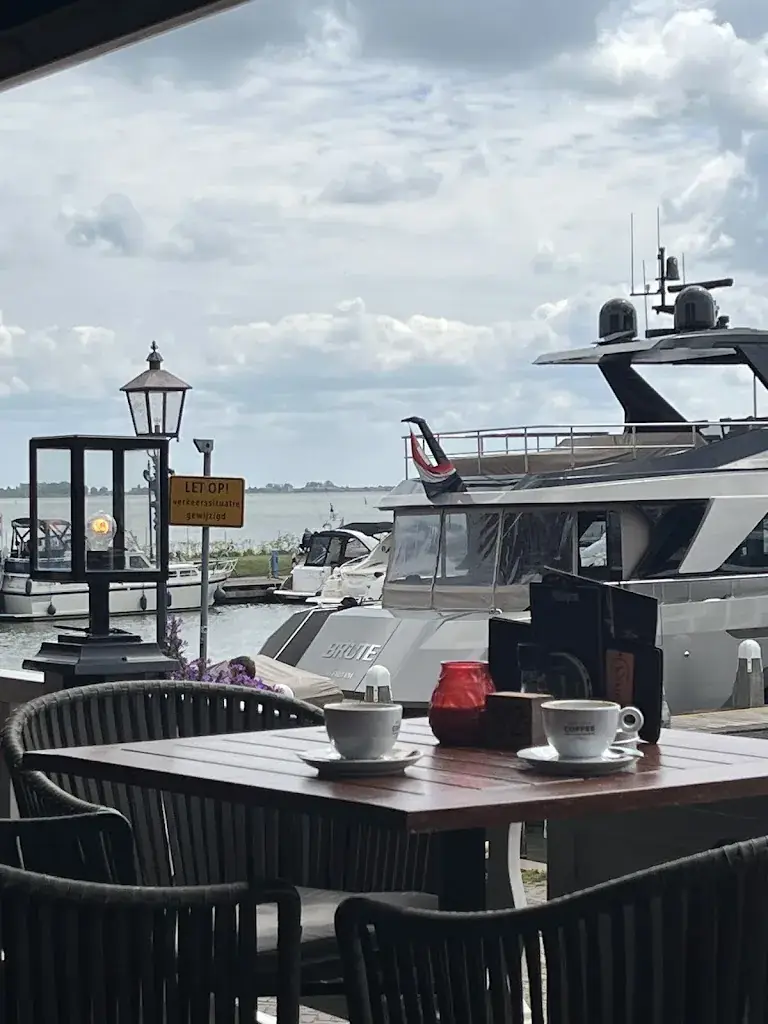 Thirty5_Volendam_slider_image_3