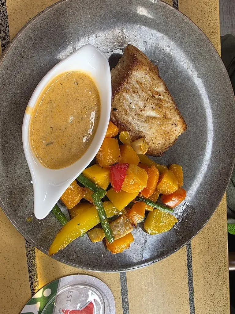 Richard Torbett_Smit-Bokkum_Volendam_review