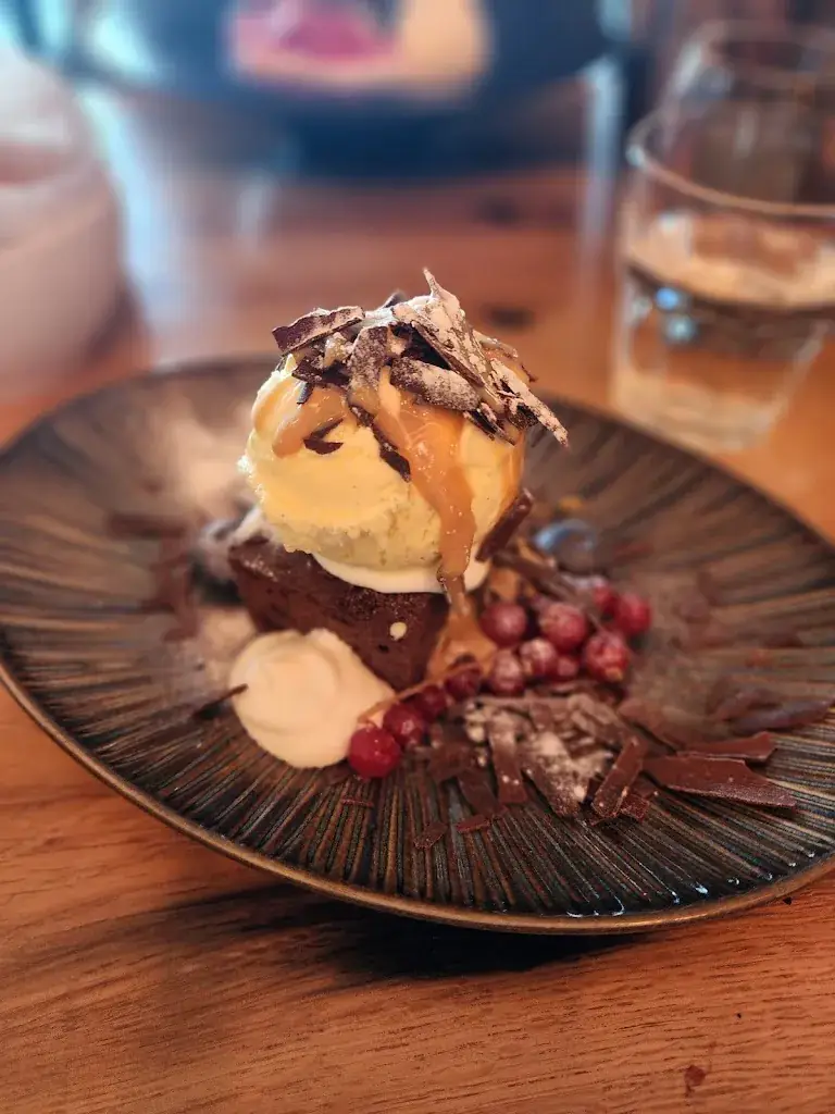 Rob V_Lotje Wine & Dine_Volendam_review