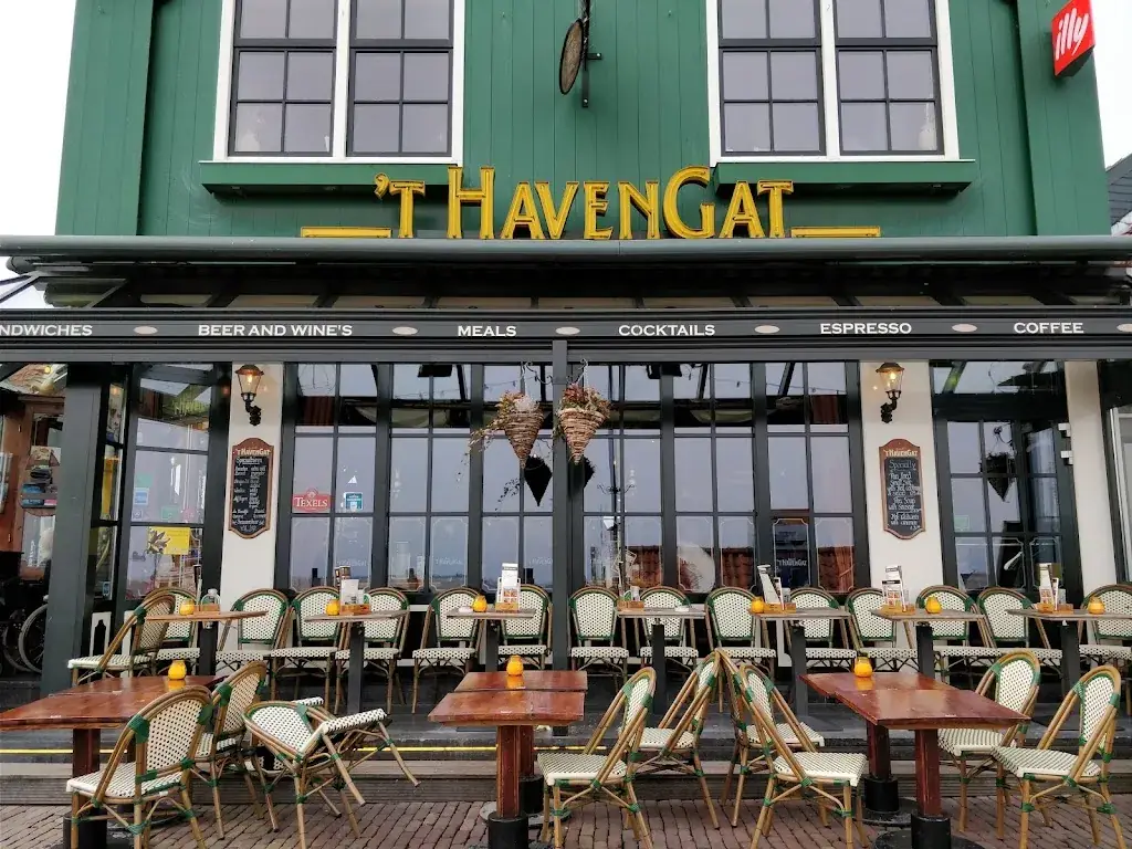 't Havengat restaurant in Volendam