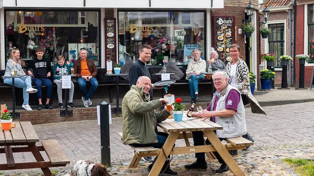 De Beurs Eten & Drinken_Edam_slider_image_3