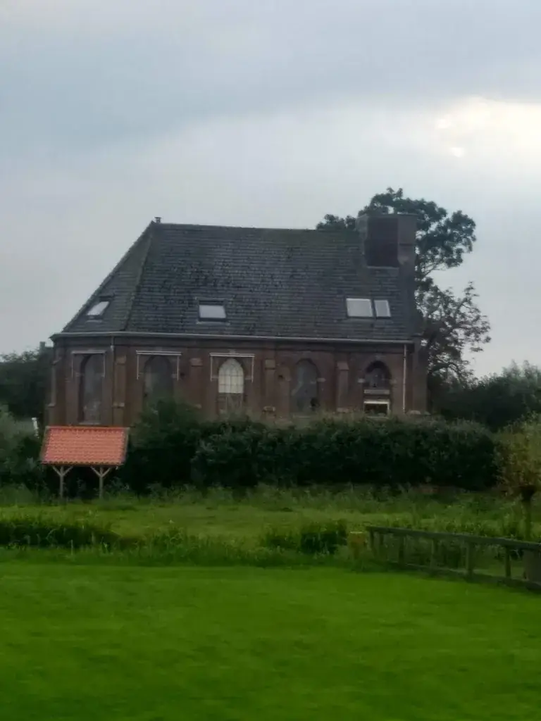 Karen Serino-Bland_Bed & Breakfast 'Het kerkje van Etersheim'_Oosthuizen_review