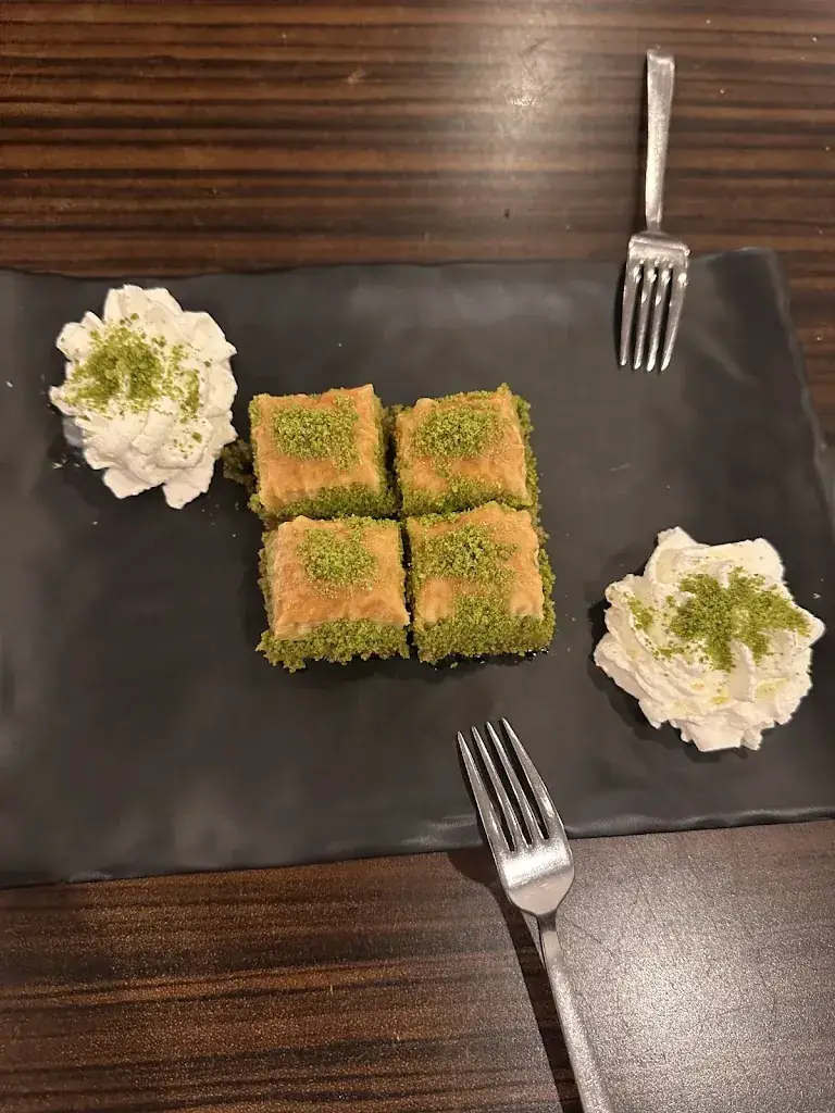 Menu_Hünkar Restaurant_Amsterdam_image_2