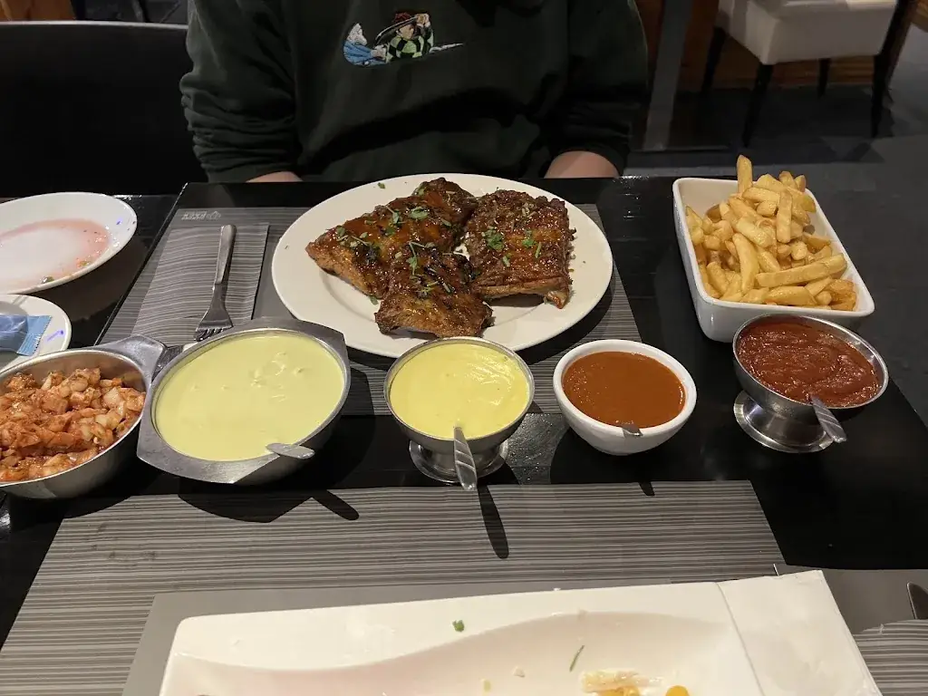 Grillhouse Zion_Amsterdam_slider_image_3