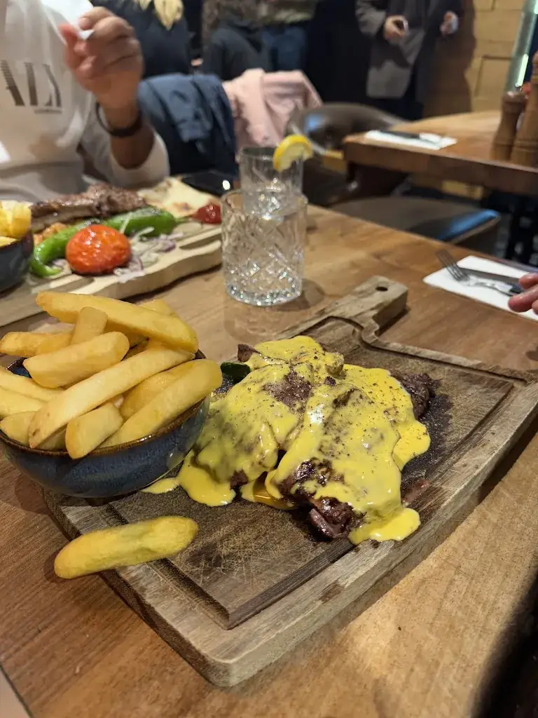 Bader Alwaili_Istanbul Steakhouse_Amsterdam_review