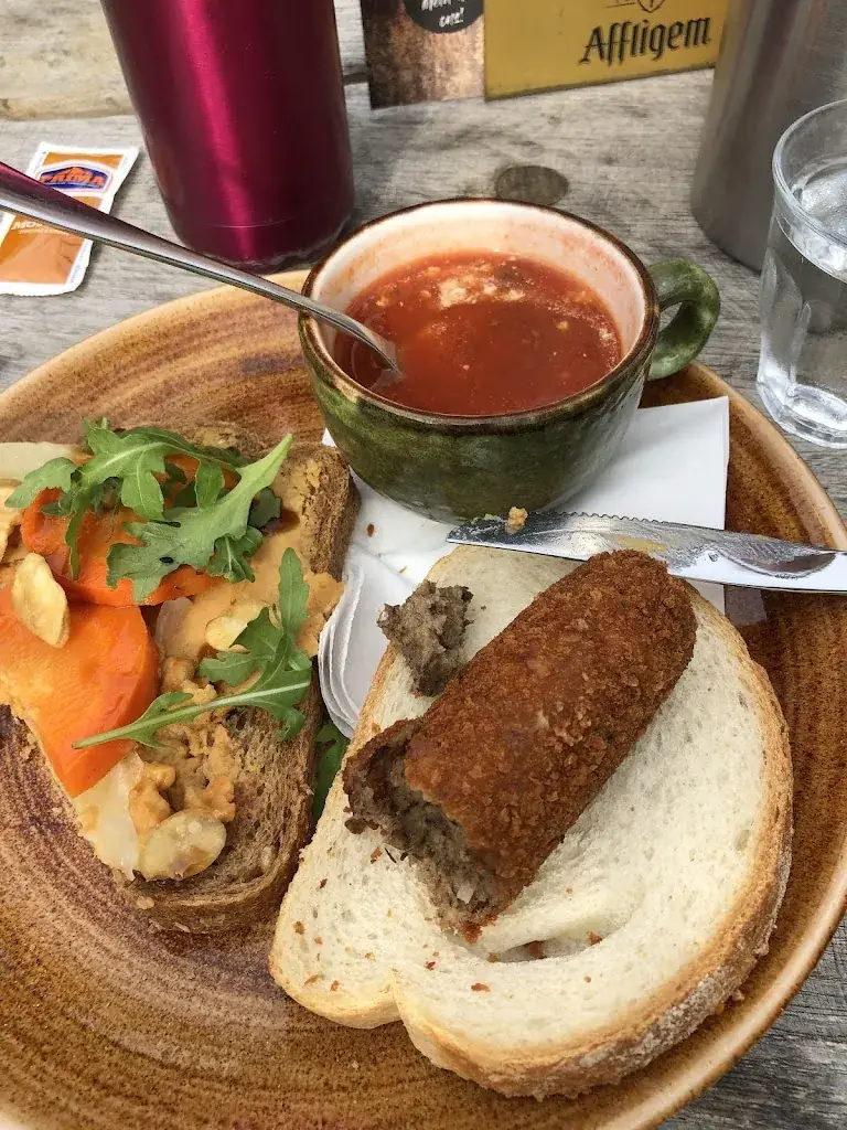 Ariella Kristianson_Nieuw Westert_Egmond-Binnen_review