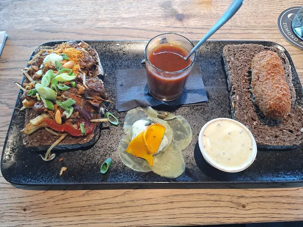 Alex Brandsen_Comer Egmond aan Zee_Zee_review