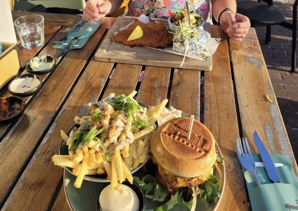 Brasserie Bruutt_Zee_slider_image_3