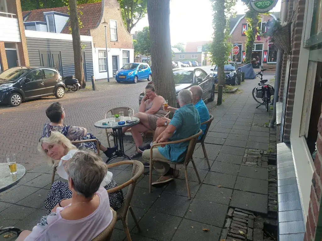 Sjaak van der Molen_Café Tervoort_Egmond-Binnen_review