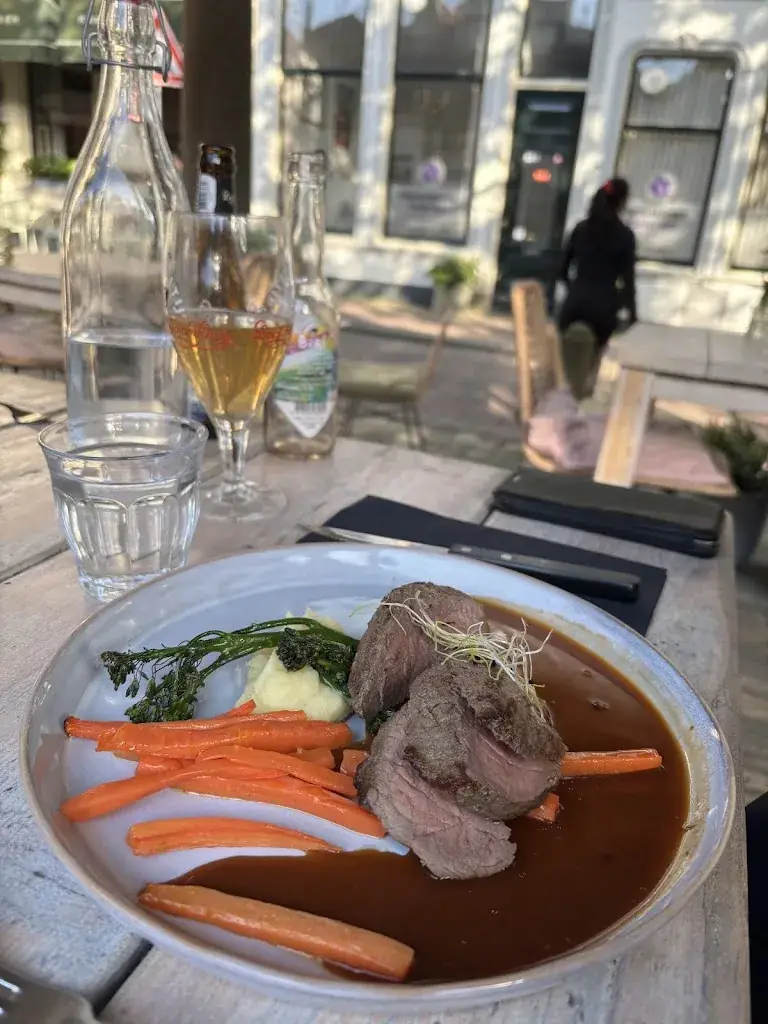 A P_Restaurant Brunel_Gouda_review