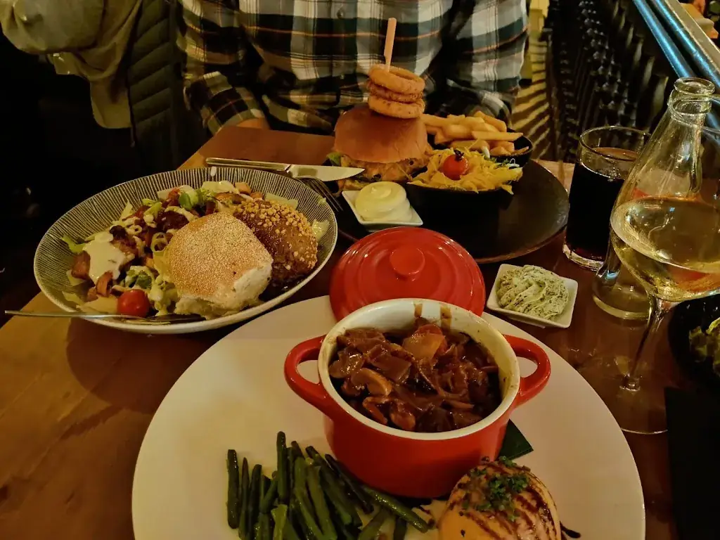 Nomikos Skyllas_Bij N.A.P._Enkhuizen_review