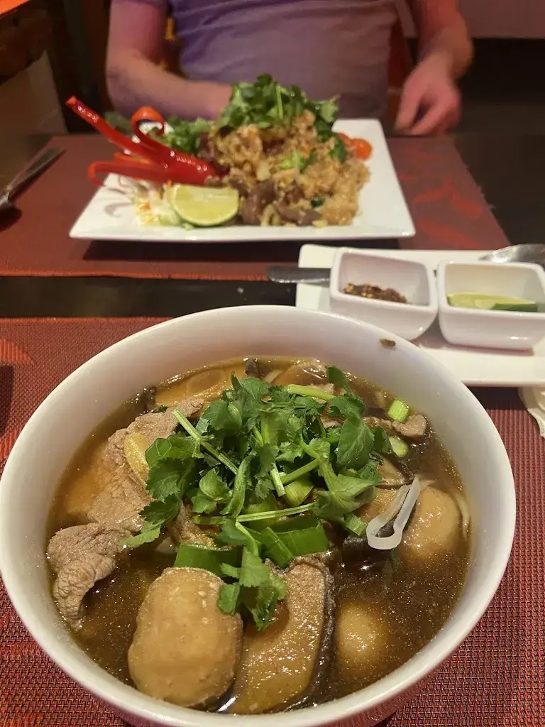 Elizabeth Ayala_Thaicoon B.V._Almere_review