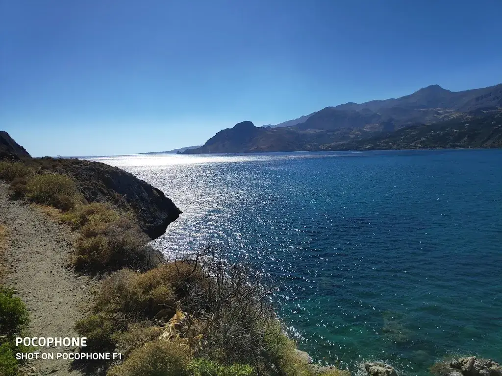 A Zorlu_Casa Serrano_Hoef_review