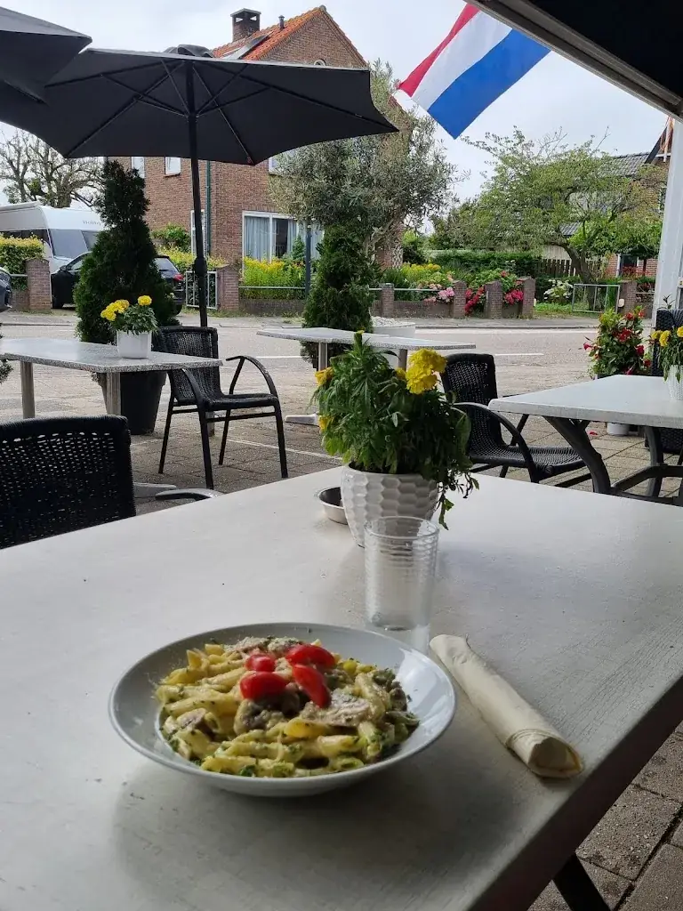 Casa Serrano_Hoef_slider_image_3