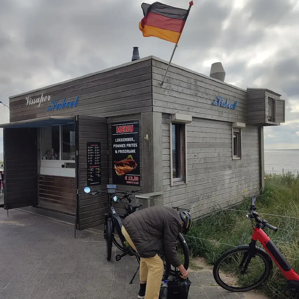 Jorge Rusque_De Visboet_Zee_review