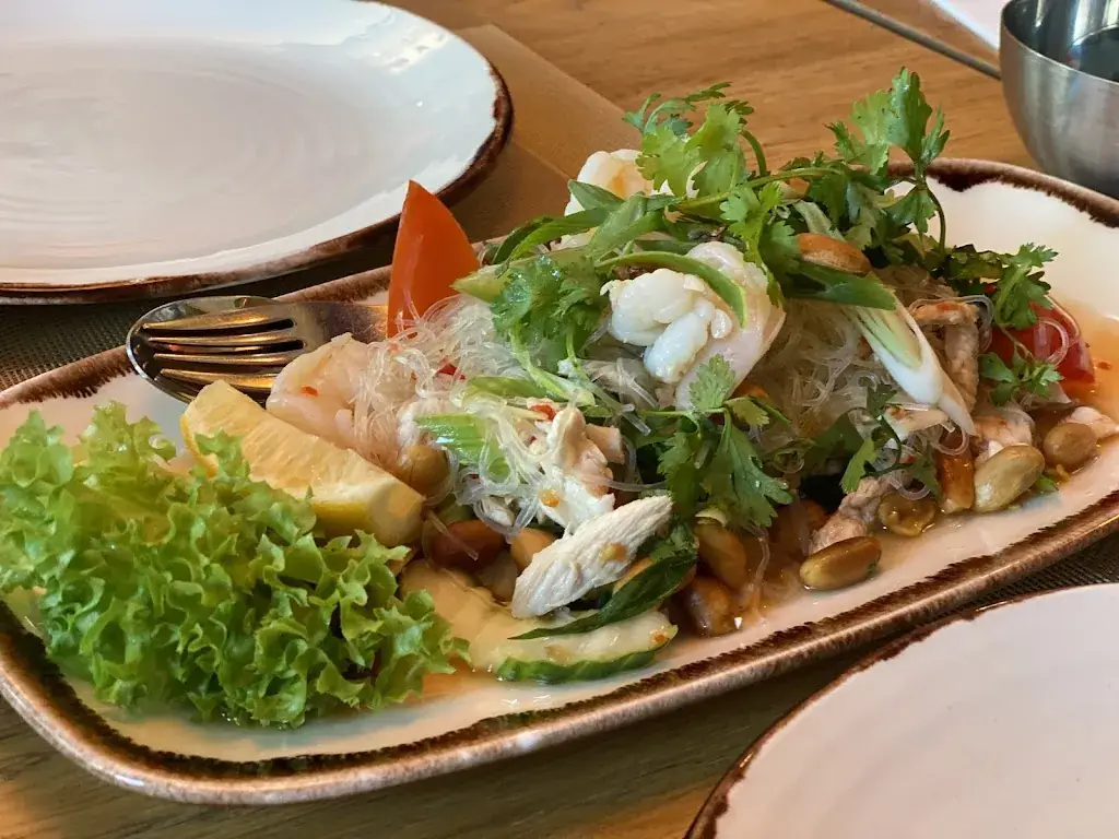 Quyen Vu_Pohn Qsine_Almere_review