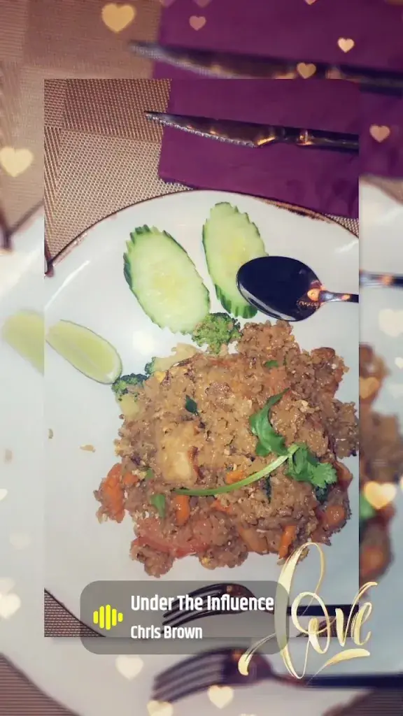 Pohn Qsine_Almere_slider_image_2