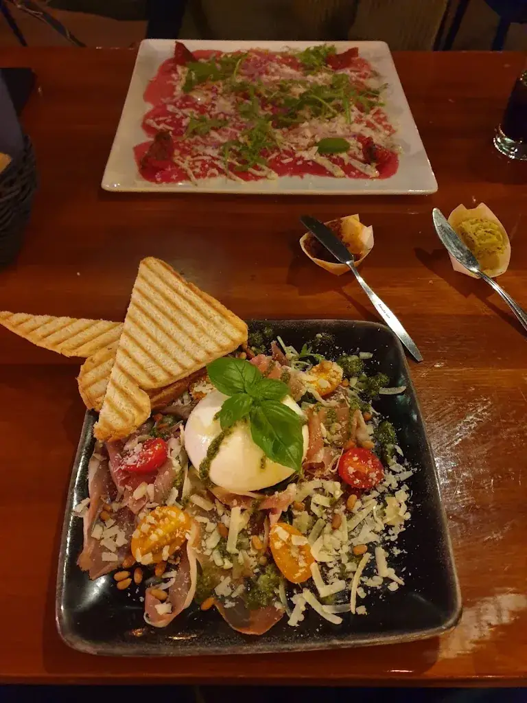 Guy NameIs (BadBullG)_Het Wapen van Zwanenburg_Zwanenburg_review