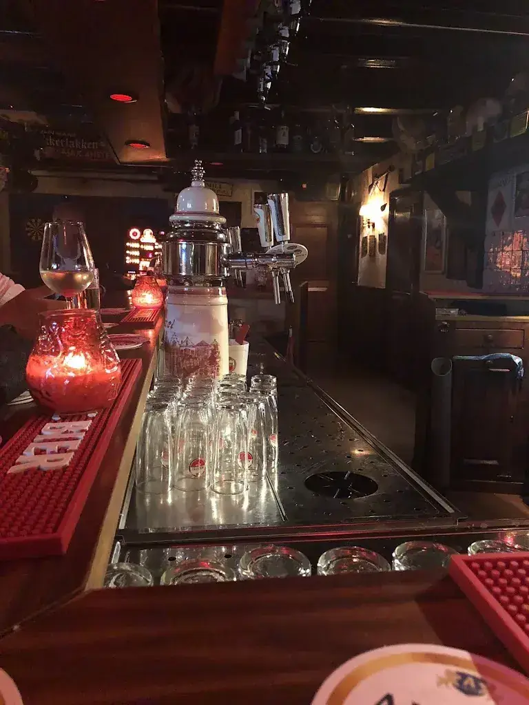 Davide Mang_Herberg_Halfweg_review