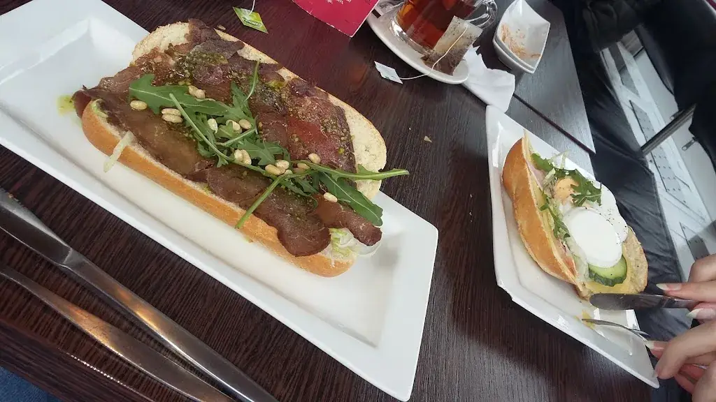 Menu_Enjoy Cafetaria Sandwich & Sushi_Zwanenburg_image_6