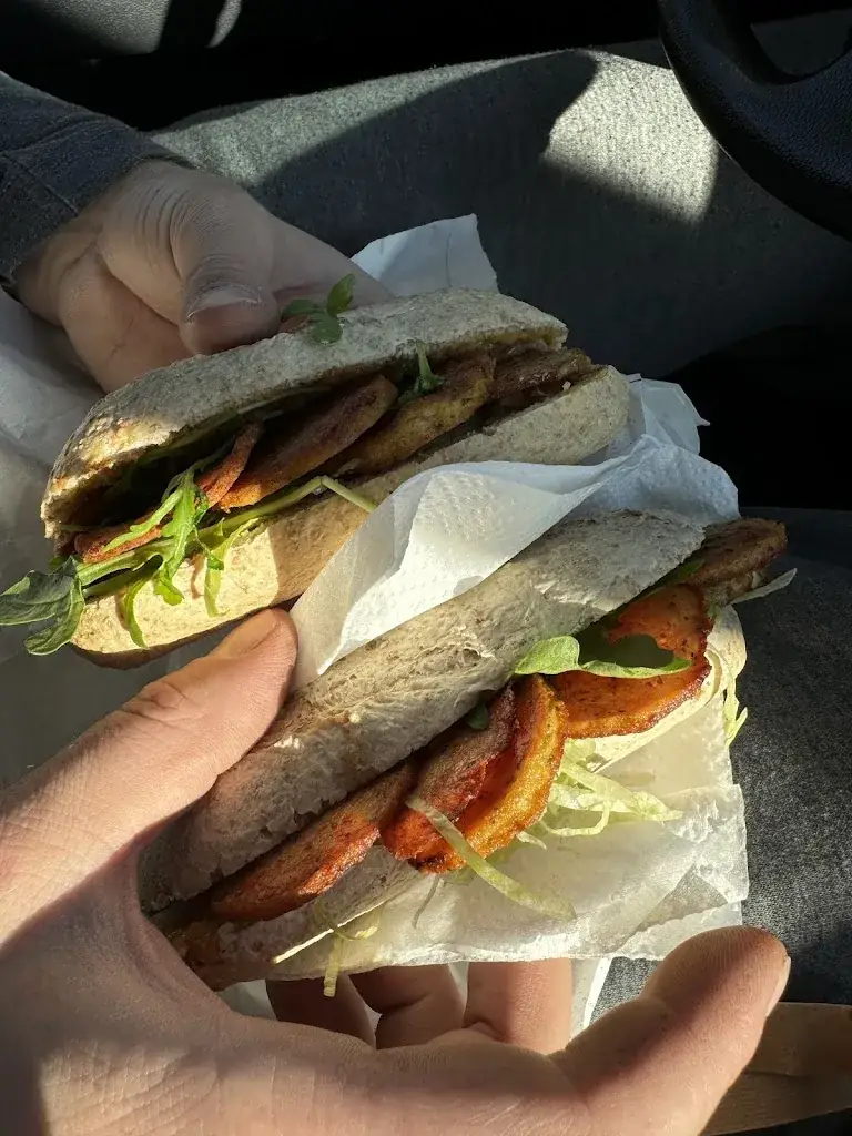 Anete Gulbinska - Rogaine_Enjoy Cafetaria Sandwich & Sushi_Zwanenburg_review