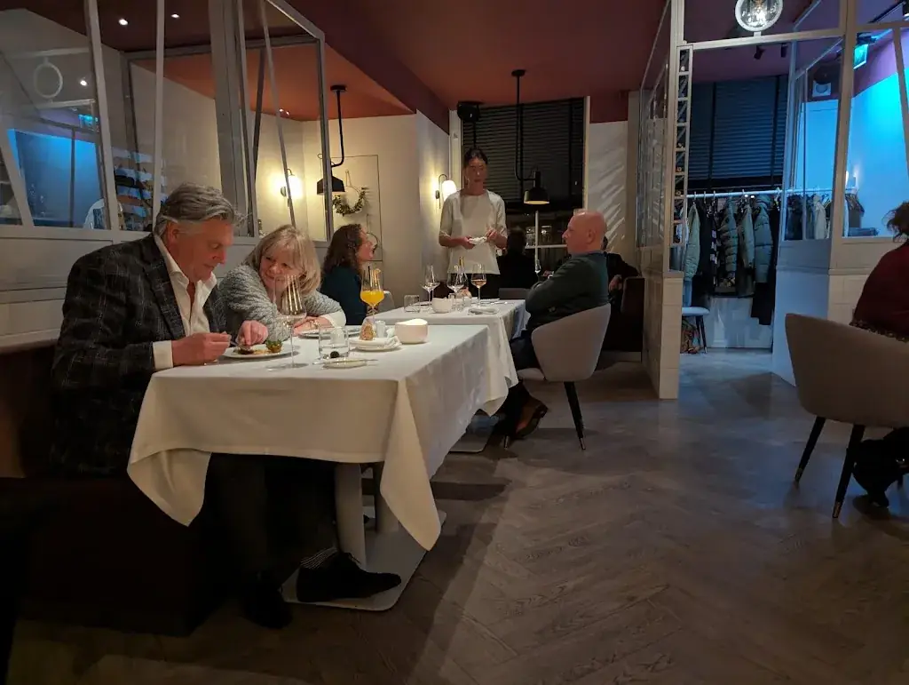 Mano restaurant restaurant in Haarlem