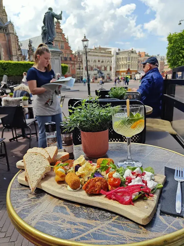 Janne Vanhemmens_Fortuyn_Haarlem_review