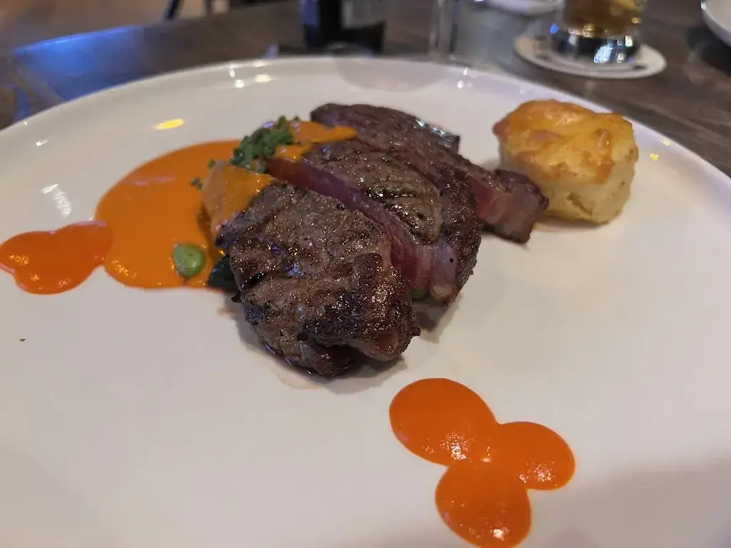 pam kwai_Grand café de Botterwerf_Volendam_review