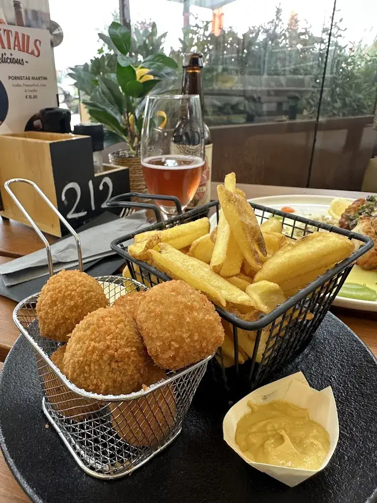 Grand café de Botterwerf_Volendam_slider_image_3