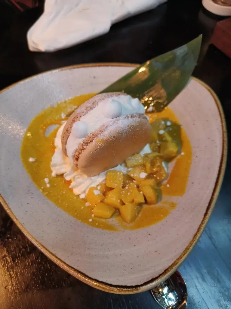 onsiri netisak_Miyagi & Jones Haarlem_Haarlem_recensione