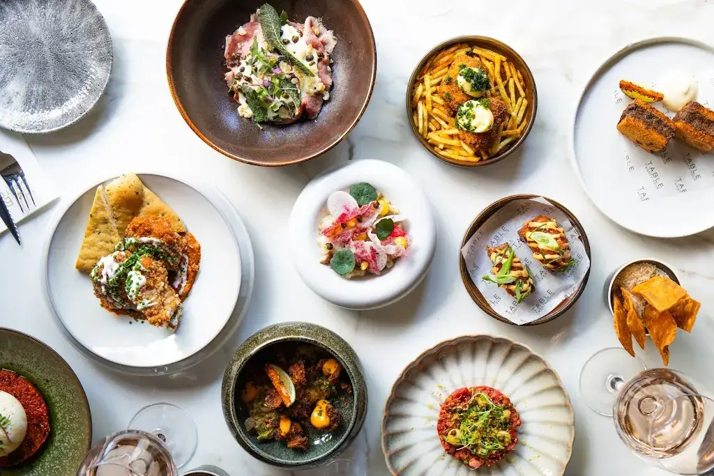 Restaurant Table 24_Haarlem_slider_image_2