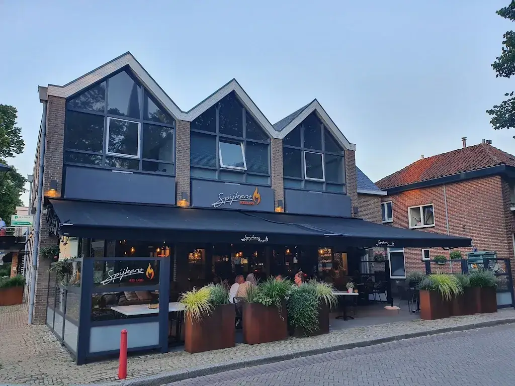 Yuni Lee_Spijkers Heiloo_Heiloo_review