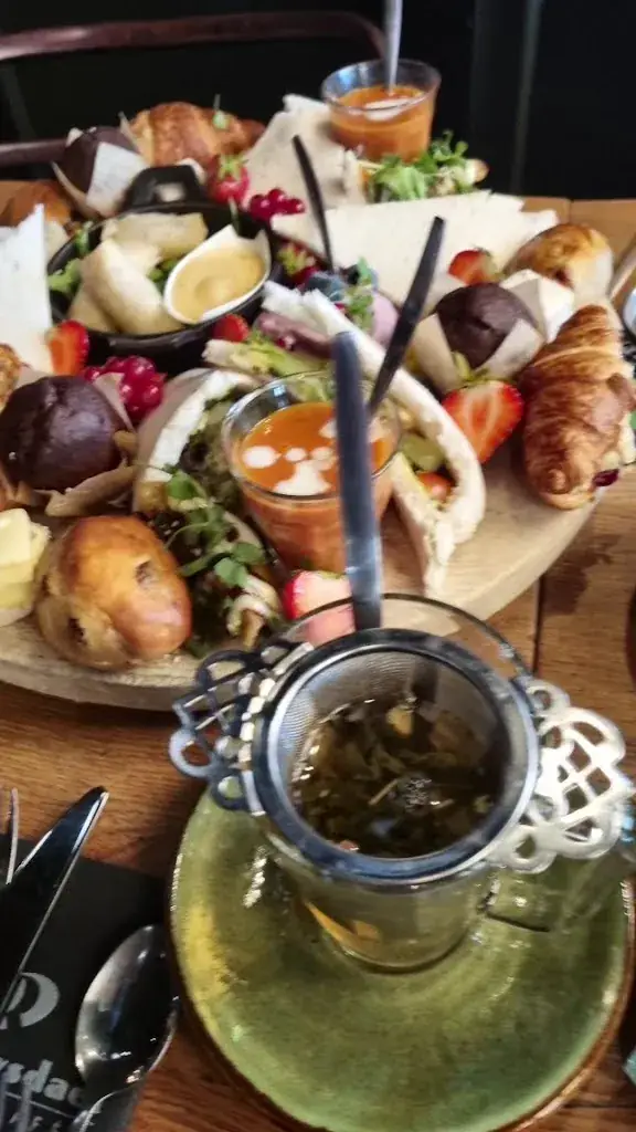 Grand Café Van Ruysdael_Heemskerk_slider_image_2