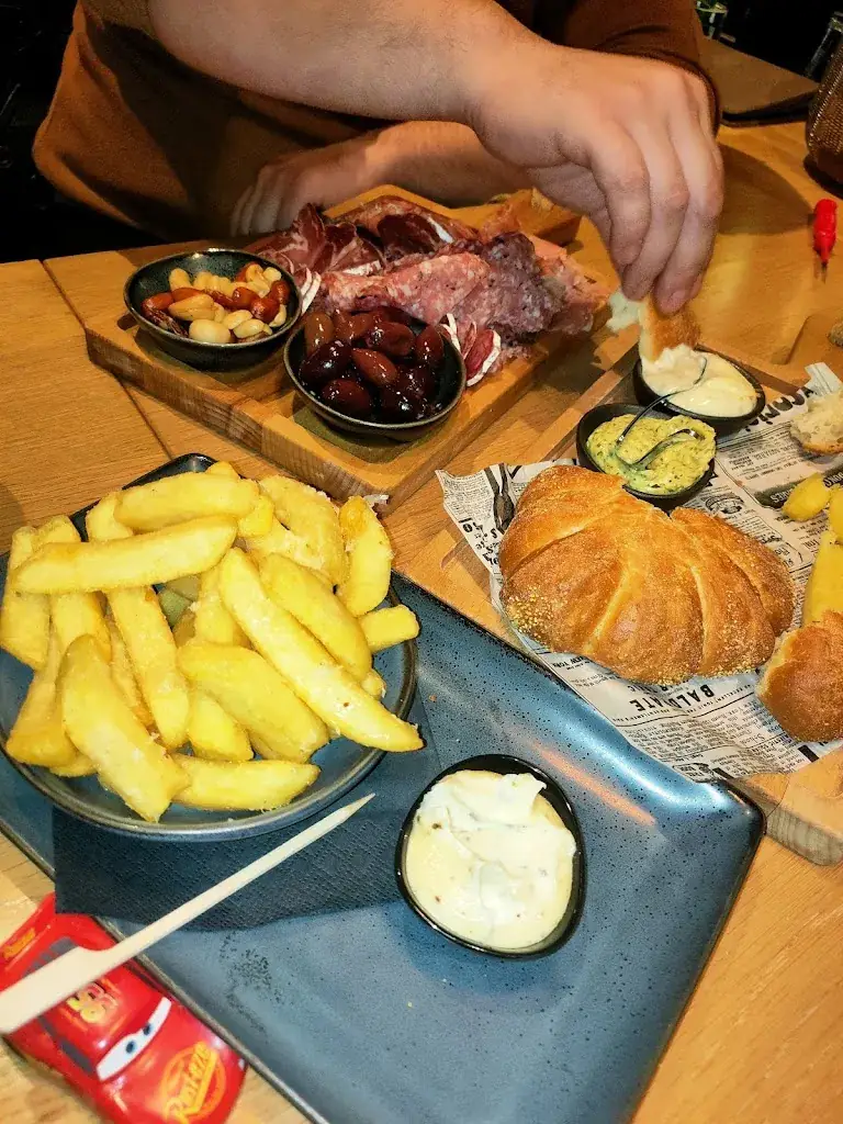 Merly Ramos_LAURENTZ UIT&ETEN_Heemskerk_review