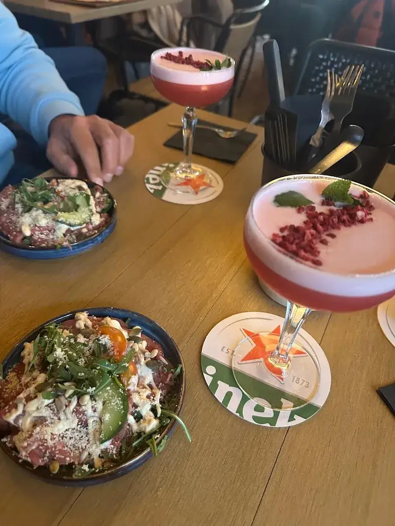 Ferry van Wezop_JACKS FOOD & DRINKS_Heemskerk_review