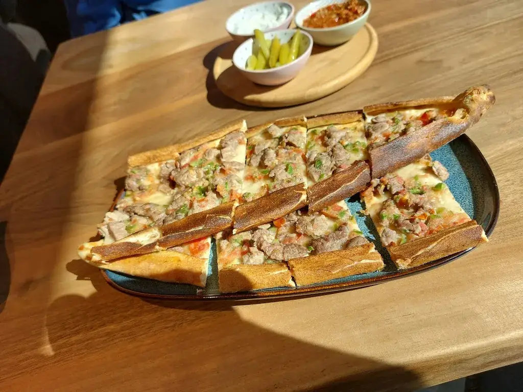 Gerrit Mee_Adana lunchroom_Heemskerk_review