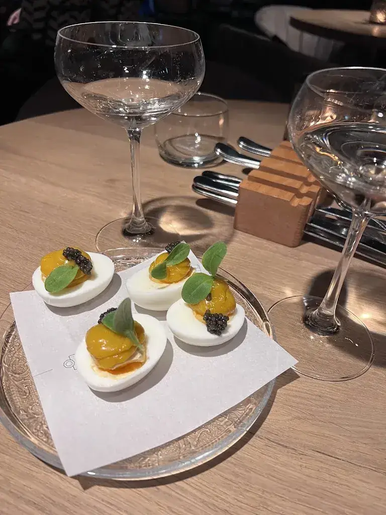 Lina Maria Arenas P._The Saint_Hoorn_review