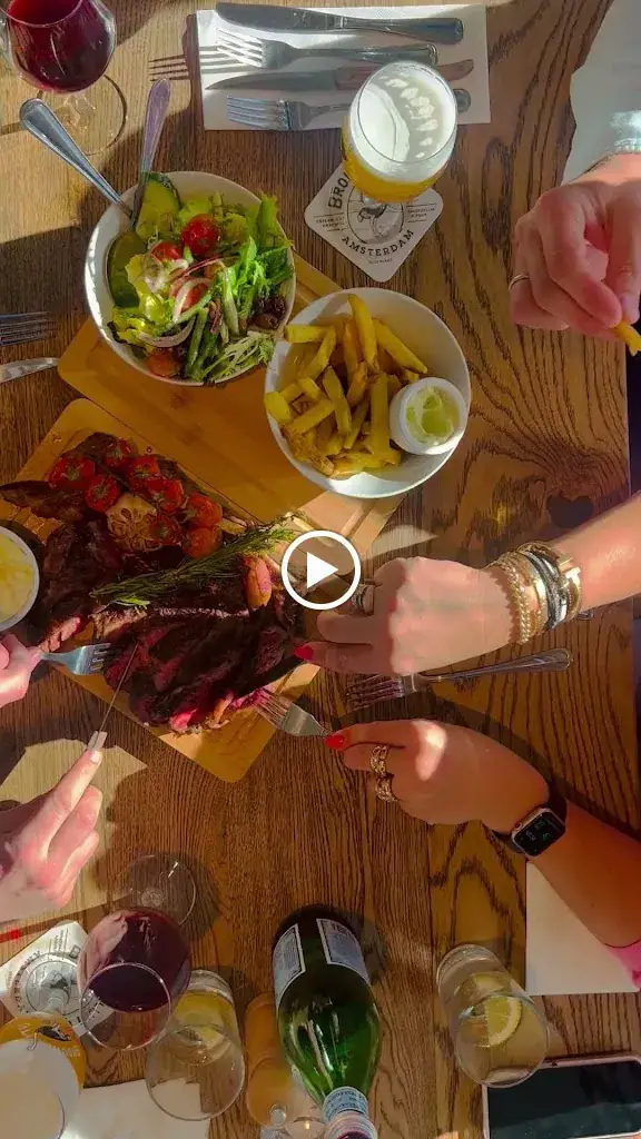 Lola's_Diemen_slider_image_2