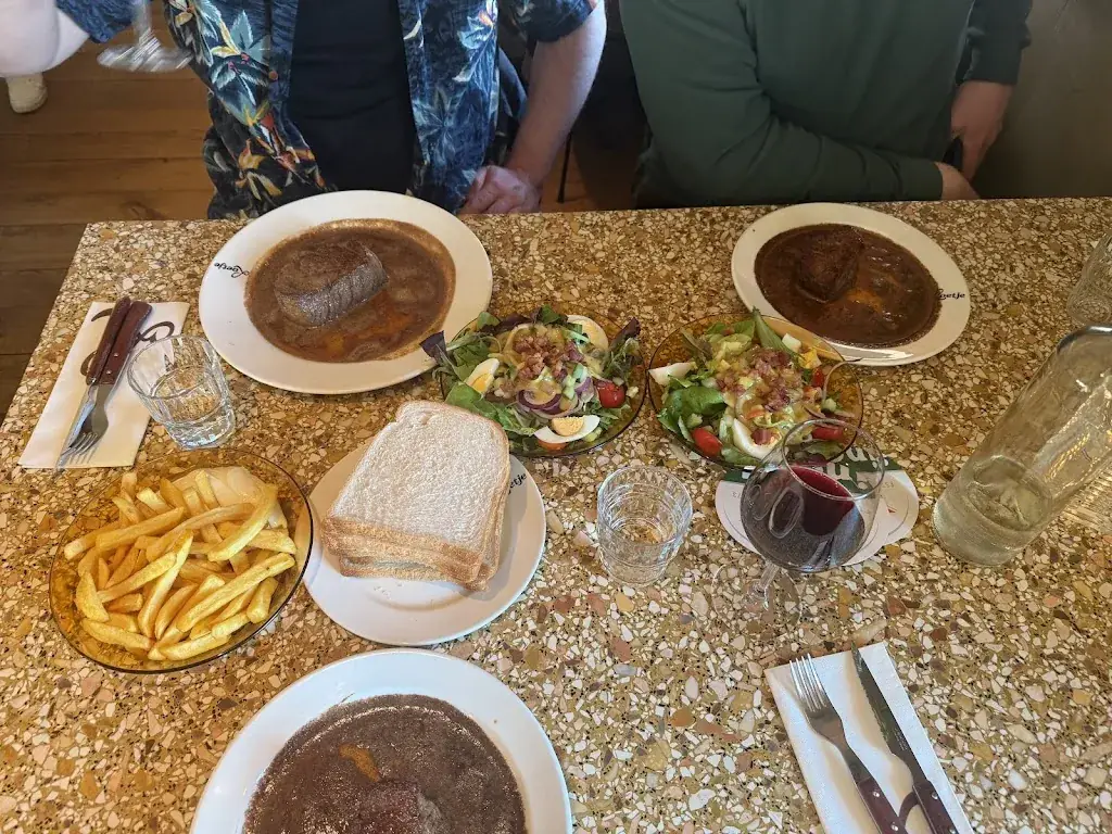 Rene B_Loetje Almere Noorderplassen_Almere_review