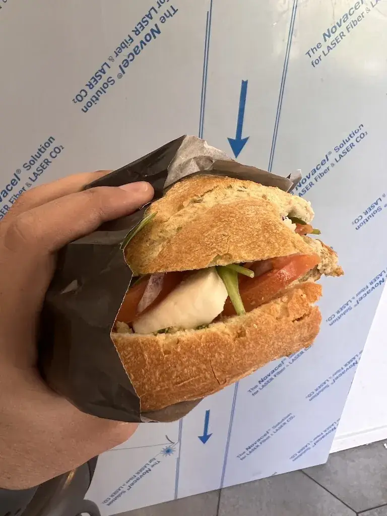 Emad Saeed_Broodje Ben Diemen_Diemen_review