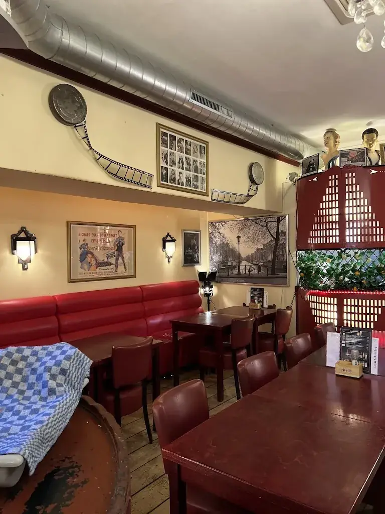 Fif Fernandes_Q Global Kitchen_Amsterdam_review