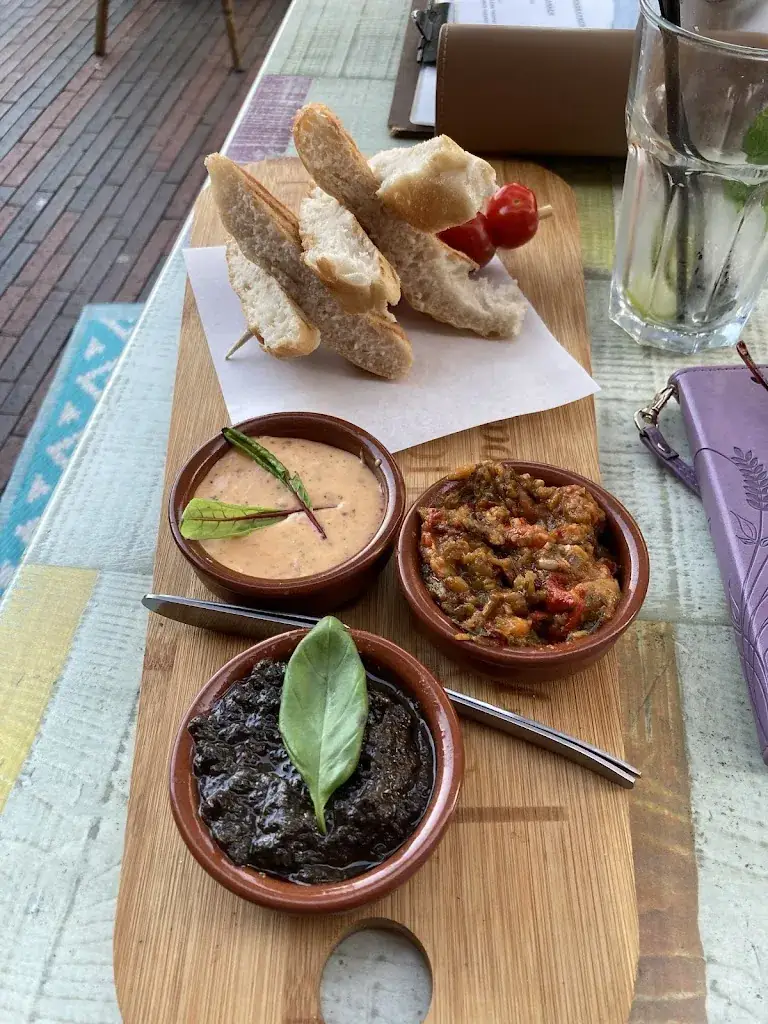 Cory S._Eethuis Lila Almere_Almere_review