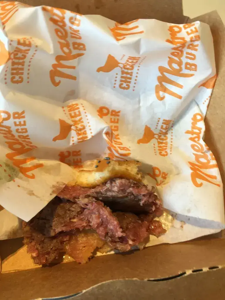 Rafael Lebre_McDonald's_Diemen_review