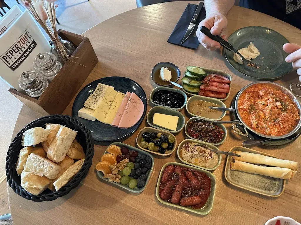 Menu_PeperZout HEEMSTEDE Turks Mediterraans Restaurant_Heemstede_image_6